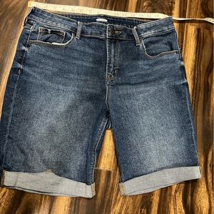 Old navy Bermuda shorts size 12